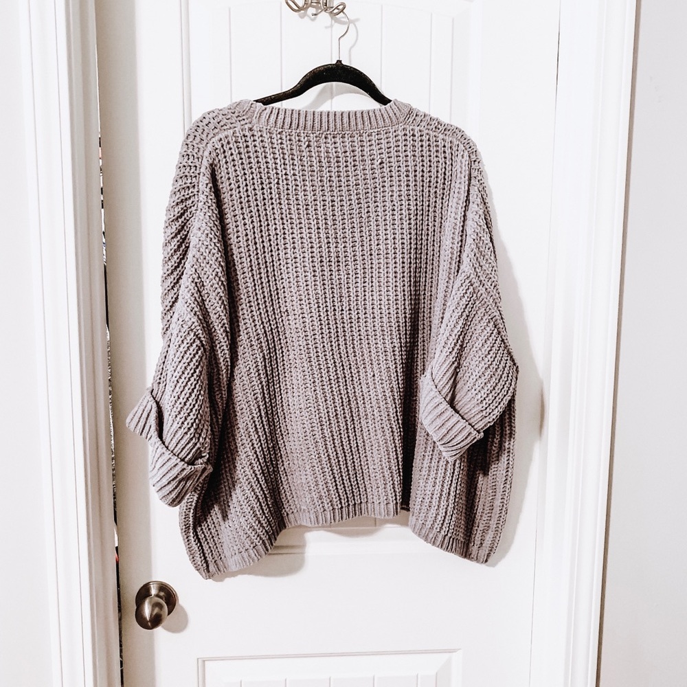 Medium chunky knit sweater